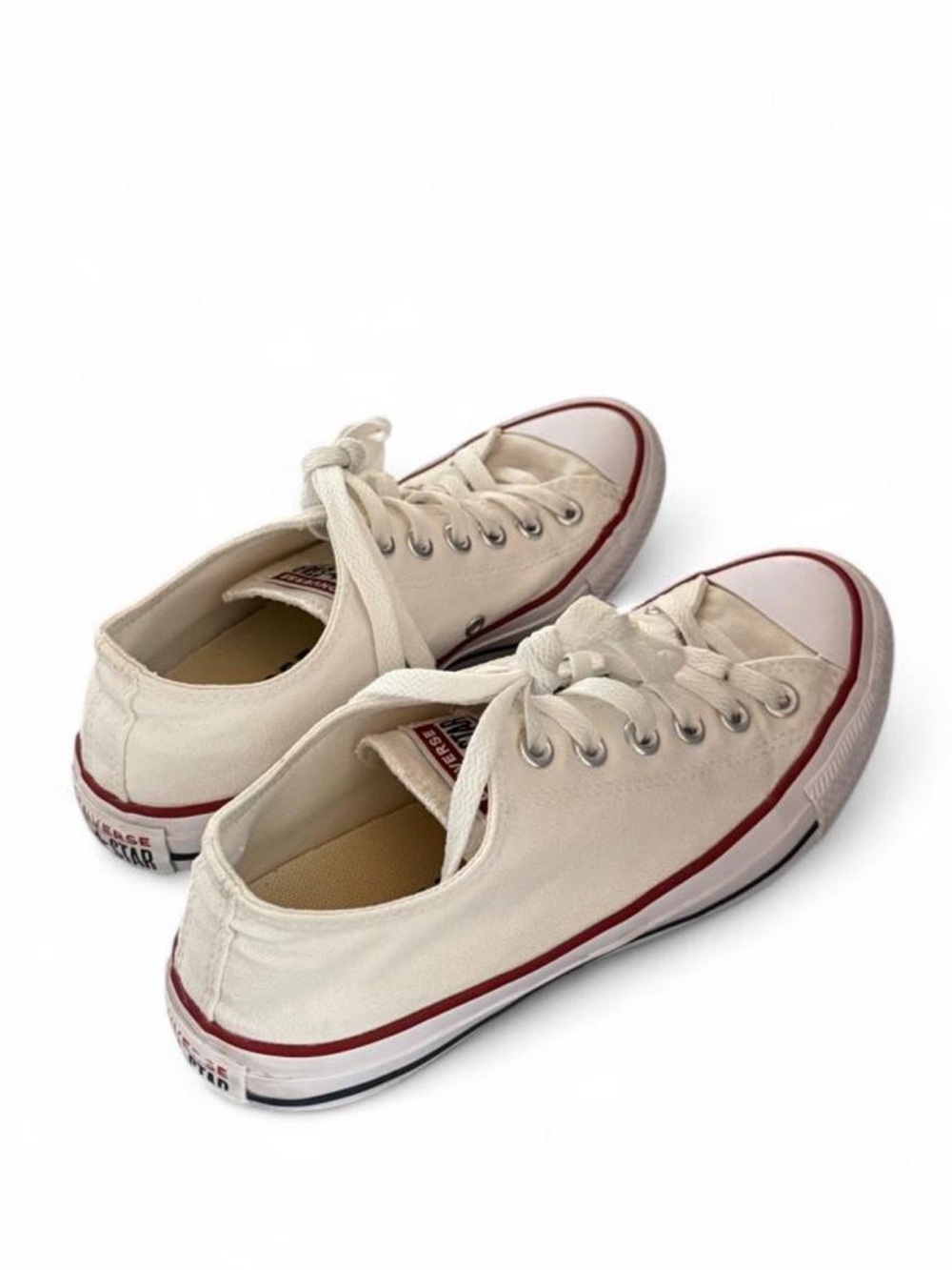 White Converse Chuck Taylor All Stars